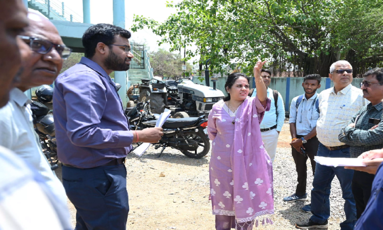 CG : लाभांडी में पाइपलाइन कार्य अधूरा, महापौर मीनल चौबे ने लगाई कड़ी फटकार …